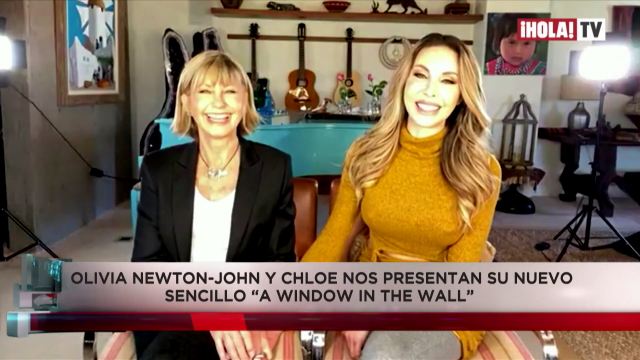 Olivia Newton-John and Chloe Lattanzi with Hola TV
