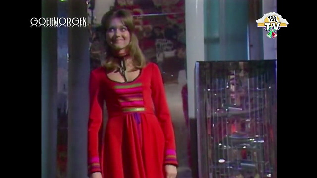 Olivia Newton-John in Choeur 1972