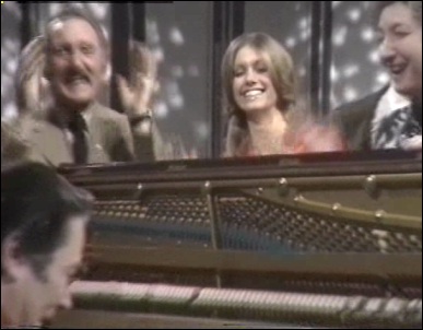 Olivia Newton-John, Reg Varney Revue 1972