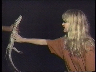Olivia Newton-John in Reporters 1989