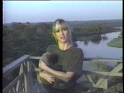 Olivia Newton-John in Reporters 1989