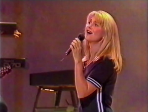 Olivia Newton-John Current Affair concert 1994