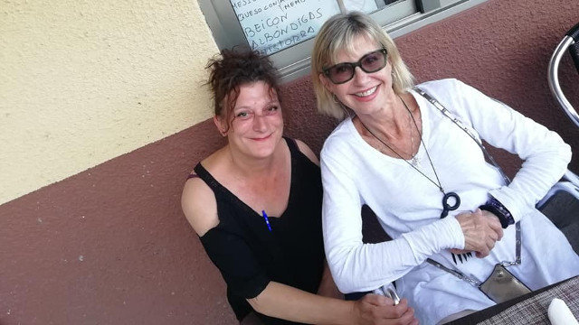 Olivia eats out in Panton - El Progreso