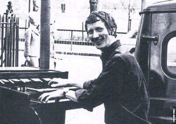 Alan Hawkshaw died on Oct 16 2021 - Alan Hawkshaw