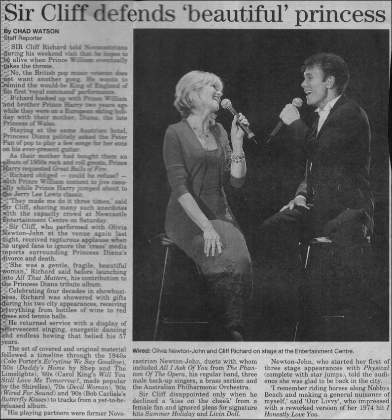 Cliff and Olivia perform in Newcastle Australia - Newcastle Herald