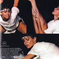 Olivia Newton-John Physical Deluxe Edition, booklet