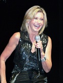 Olivia Newton-John in Philadelphia 2007, click to enlarge