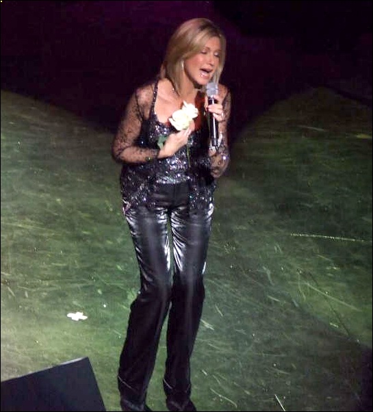 Olivia Newton-John at the Kimmel Centre Nov 2007