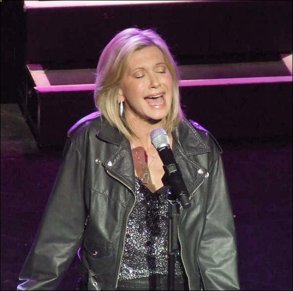 Olivia Newton-John at the Kimmel Centre Nov 2007