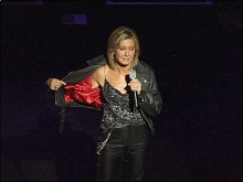 Olivia Newton-John in Philadelphia 2007, click to enlarge