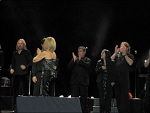 Olivia Newton-John in Philadelphia 2007, click to enlarge