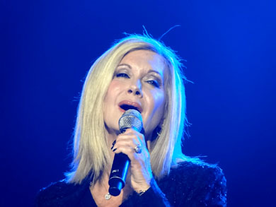 Olivia Newton-John Live in Hong Kong