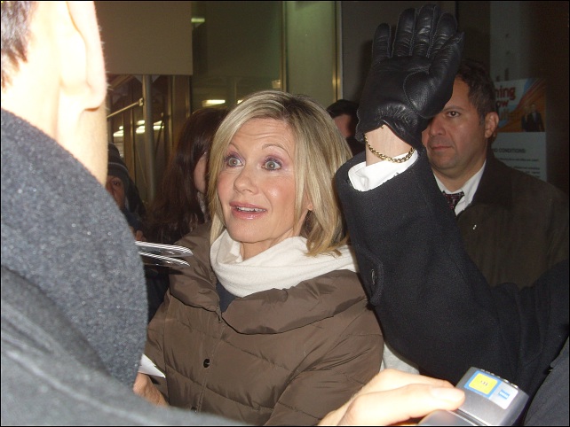 Olivia Newton-John at Mike and Juliet show Dec 2007