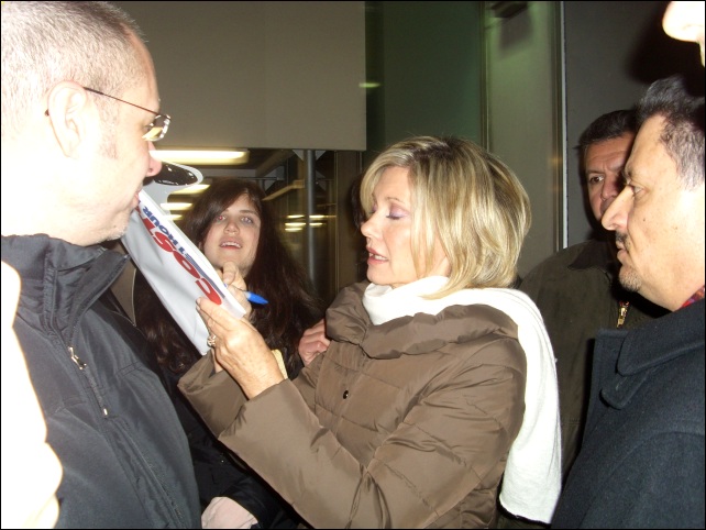 Olivia Newton-John at Mike and Juliet show Dec 2007