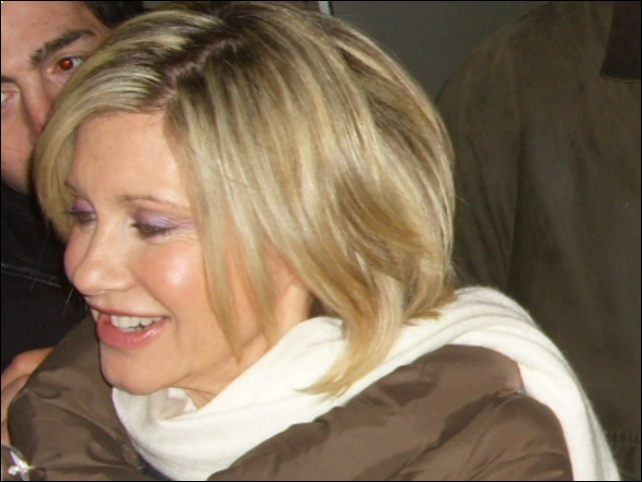 Olivia Newton-John at Mike and Juliet show Dec 2007