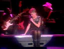 Please Mr Please Olivia Newton-John Live In Concert 1982
