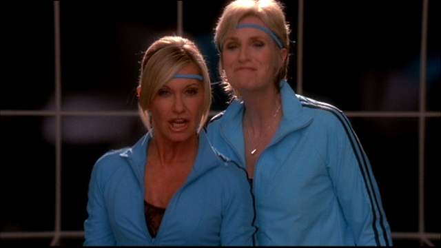 Olivia Newton-John in Glee 2010