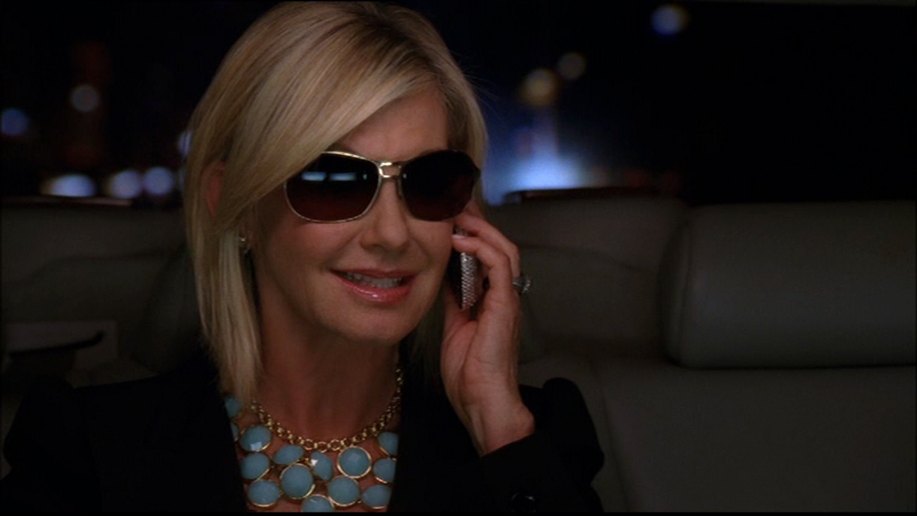 Olivia Newton-John in Glee 2010