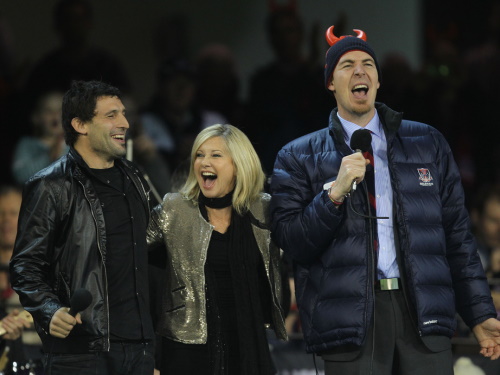 Olivia Newton-John Melbourne Cricket Ground 2011