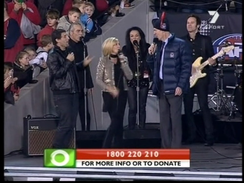 Olivia Newton-John Melbourne Cricket Ground 2011