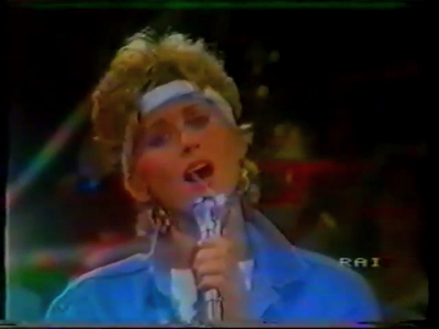Olivia Newton-John on Happy Circus Italy 1981