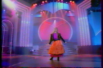 Olivia Newton-John performs The Rumour on French TV Sacr&Eacute;e Soir&Eacute;e September 1988