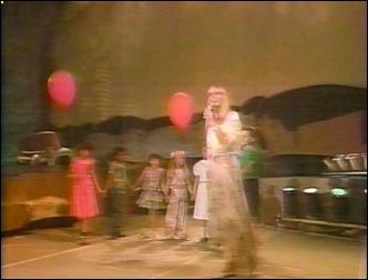 Olivia Newton-John, Earth 90 concert 1990