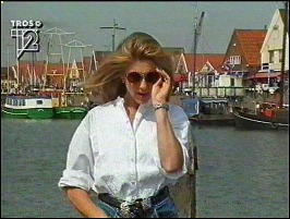 Olivia Newton-John in Te land, ter zee en in de lucht, Dutch TV performing I Need Love